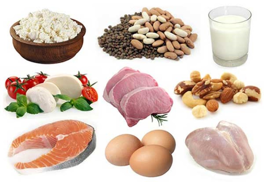 Retinol có nhiều trong thịt, cá, trứng và các sản phẩm từ sữa. 