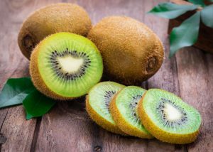 Kiwi - một trong số những trái cây tốt cho bà bầu 3 tháng giữa
